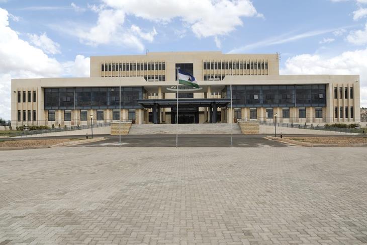 Parliament orders implementation of business licensing regulations