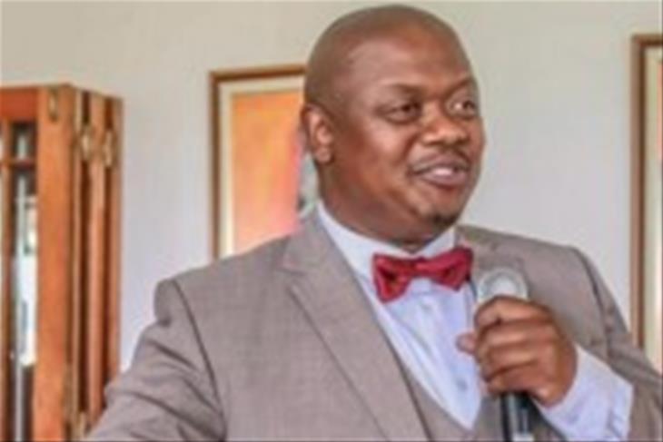 PUBLIC SERVANTS URGED TO ARCHIVE