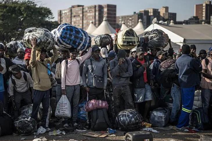 Thousands of anti-migrant protesters march in South Africa amid heavy police presence<br/>Thousands of anti-migrant protesters march in South Africa amid heavy police presence<br/>Thousands of anti-migrant protesters march in South Africa amid heavy police presence