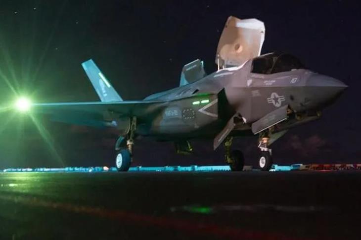 Trump says US strikes hit Iran in 'honour' of American soldiers killed<br/>Trump says US strikes hit Iran in 'honour' of American soldiers killed<br/>Trump says US strikes hit Iran in 'honour' of American soldiers killed