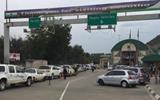 Lesotho taxi operators continue to block border post