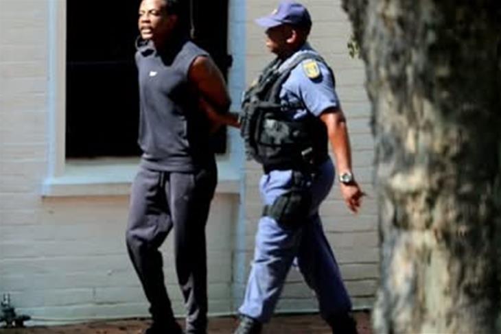 The son of former president of Zimbabwe collapse twice after being arrested<br/>The son of former president of Zimbabwe collapse twice after being arrested<br/>The son of former president of Zimbabwe collapse twice after being arrested