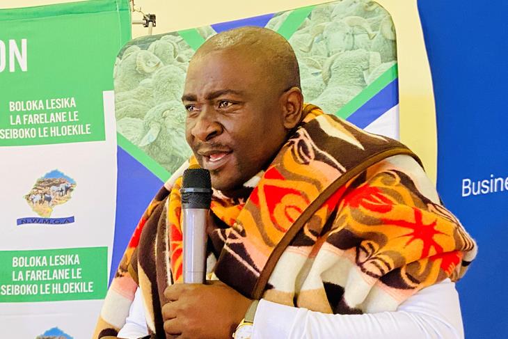 FOOD AND MOUTH DISEASE VACCINE FROM BOTSWANA TO BE ADMINISTERED IN BOTHA-BOTHE<br/>FOOD AND MOUTH DISEASE VACCINE FROM BOTSWANA TO BE ADMINISTERED IN BOTHA-BOTHE<br/>FOOD AND MOUTH DISEASE VACCINE FROM BOTSWANA TO BE ADMINISTERED IN BOTHA-BOTHE
